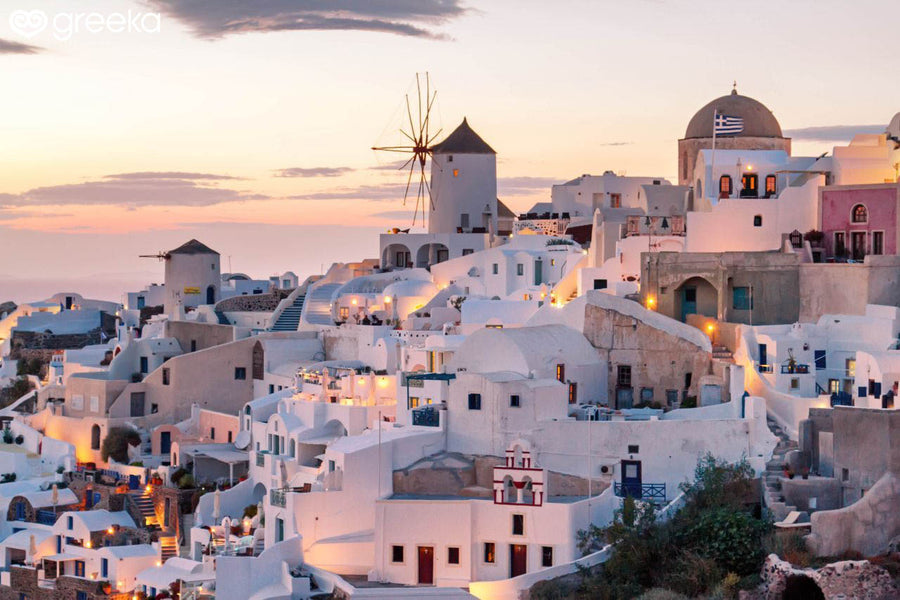 Paradise on earth: meet Oia, Greece